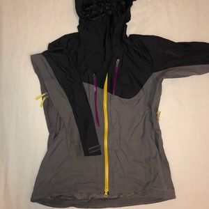 Salomon rain jacket grey size large